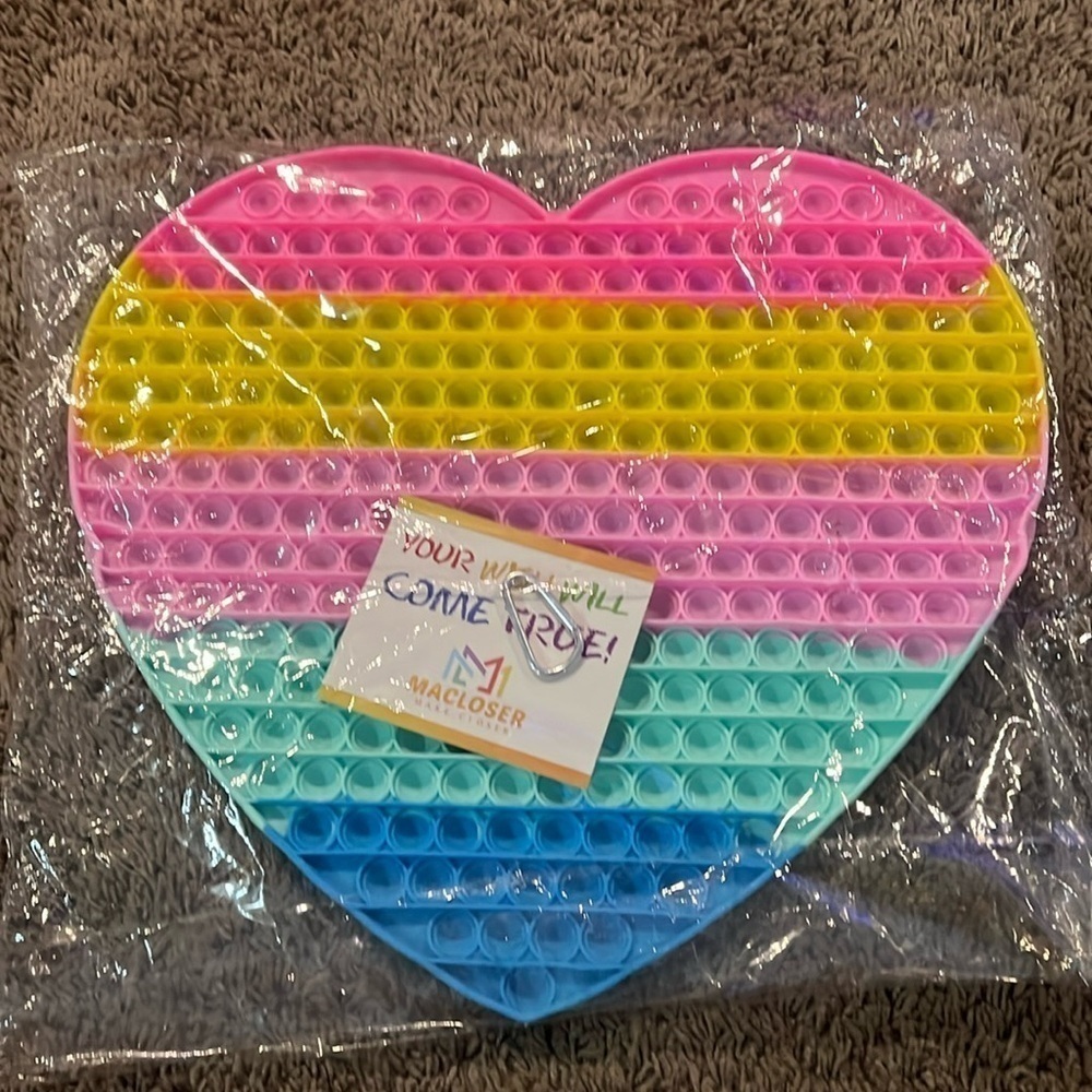 Heart pop it